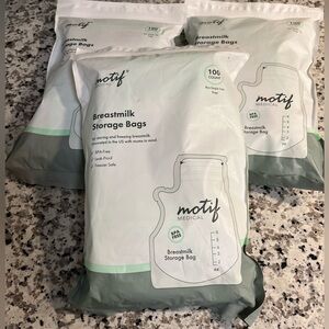 Motif 3 Breastmilk storage bags